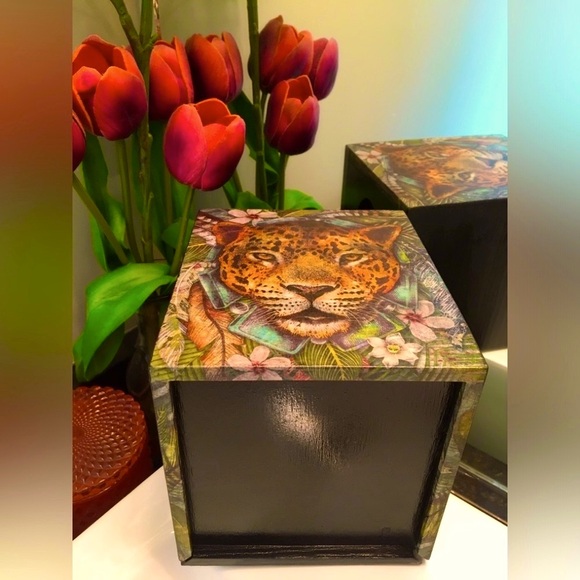 HANDMADE JAGUAR JUNGLE THEMED TISSUE BOX - Picture 7 of 15